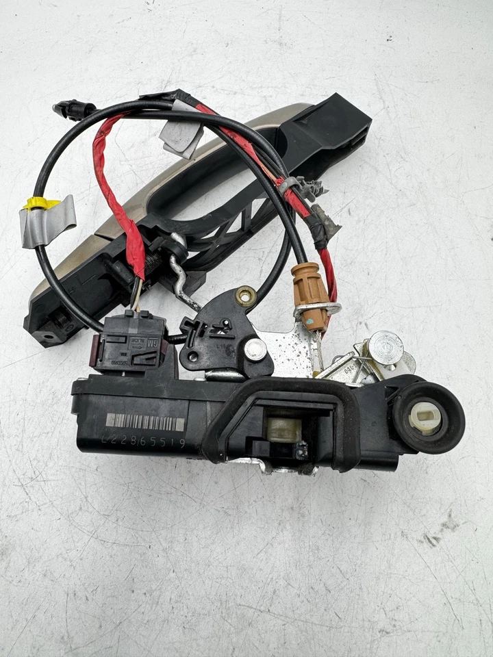 Door Lock Actuator W/ Outer Handle Rear Left LH For 08-09 Saturn Aura Foto 3 de 4