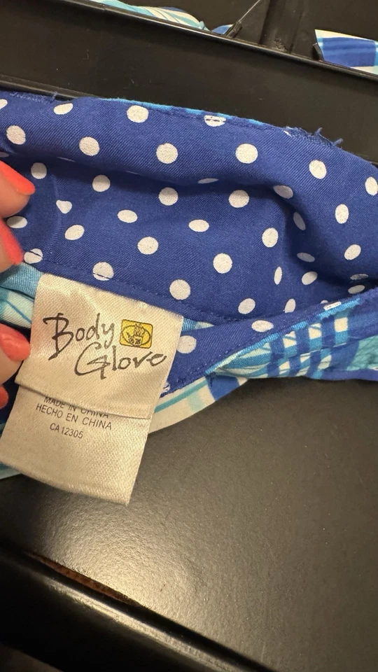 PANTALONES CORTOS A CUADROS CON CINTURÓN Y CINTURÓN BILLABONG MUJER - TALLA S/P Foto 2 de 4