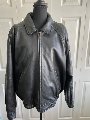 BLACK LEATHER WAIST LENGTH MENS size large JACKET