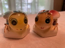 VTG  Anthropomorphic Bee Salt Cellar Condiment Set Kitsch MCM NO SPOON