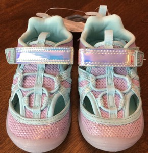 oshkosh kani sandals