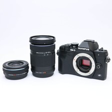 Olympus OM-D E-M10 Mark IV Black  14-42mm EZ  40-150mm Kit 213 -Near Mint-