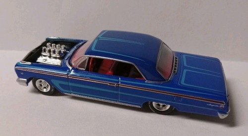 Johnny Lightning Custom 1962 Chevy Impala Low Rider Drag blau 1:64 Gummireifen - Bild 9 von 12