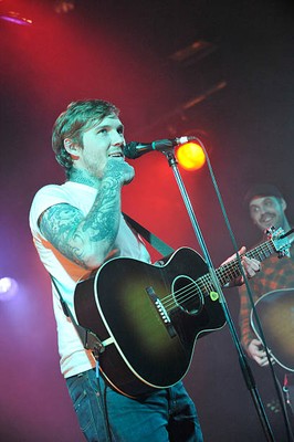 Brian Fallon of rock band The Gaslight Anthem performing on stage - Old Photo 11