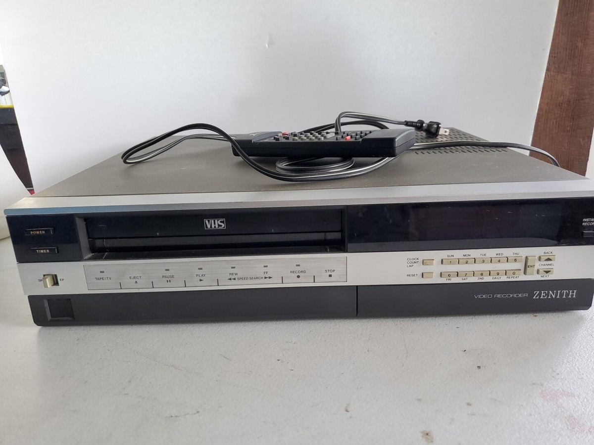 Vintage Zenith VR-2100 VCR Video Cassette Recorder w/original