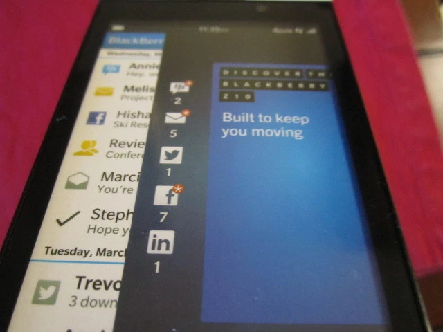 Maniquí falso Blackberry Z10 Verizon 4G LTE BLANCO no funciona **SIN DEVOLUCIONES Foto 3 de 4