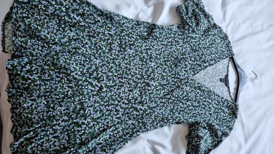ladies New Look tea dress size 14 - Image 1 of 1