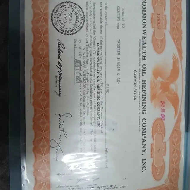 1961 Commonwealth Oil Refining Company Stock Certificate, Vintage Collectible