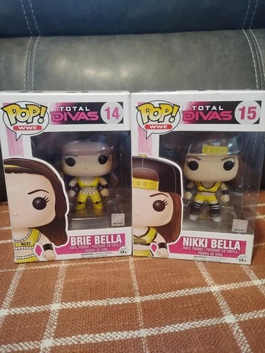 POP Funko WWE Total Divas 14 15 Nikki Bella Brie Bella in Box vaulted