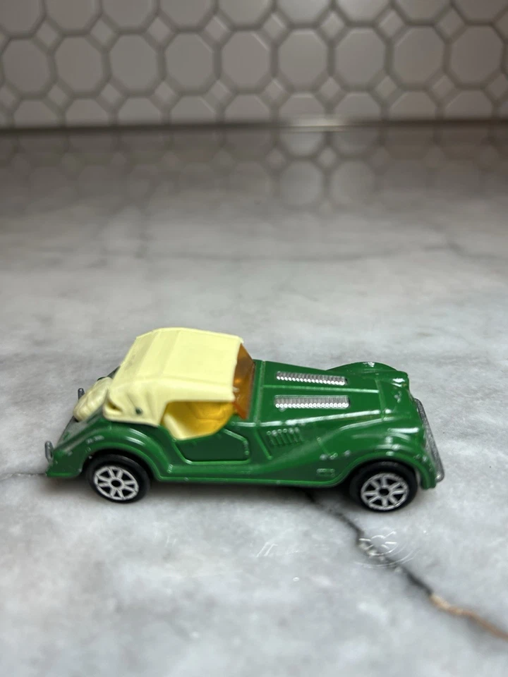 Coche de juguete fundido a presión Majorette Morgan 1980 hecho en Francia Foto 3 de 4