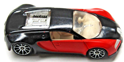 Hot Wheels Bugatti Veyron Red Black 2002 Sportscar Vintage Collectible Diecast