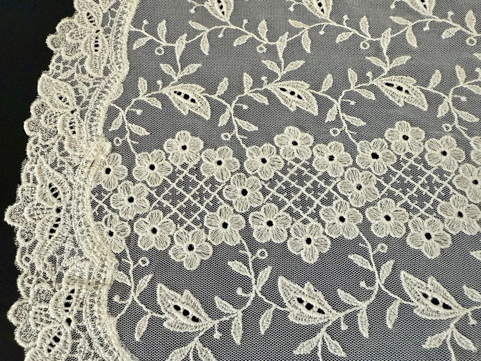 Antiguo mantel individual vintage de encaje Plummer McCutcheon nuevo en caja Foto 3 de 4