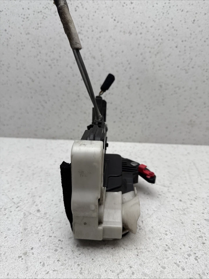 KIA OPTIMA HYBRID 2016 actuador de cierre de puerta lateral derecho del pasajero OEM Foto 3 de 4