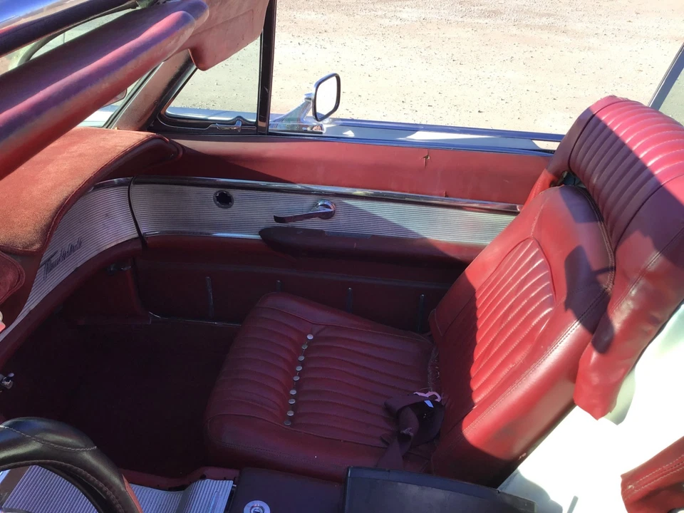 Ford Thunderbird 1962 convertible Foto 3 de 4
