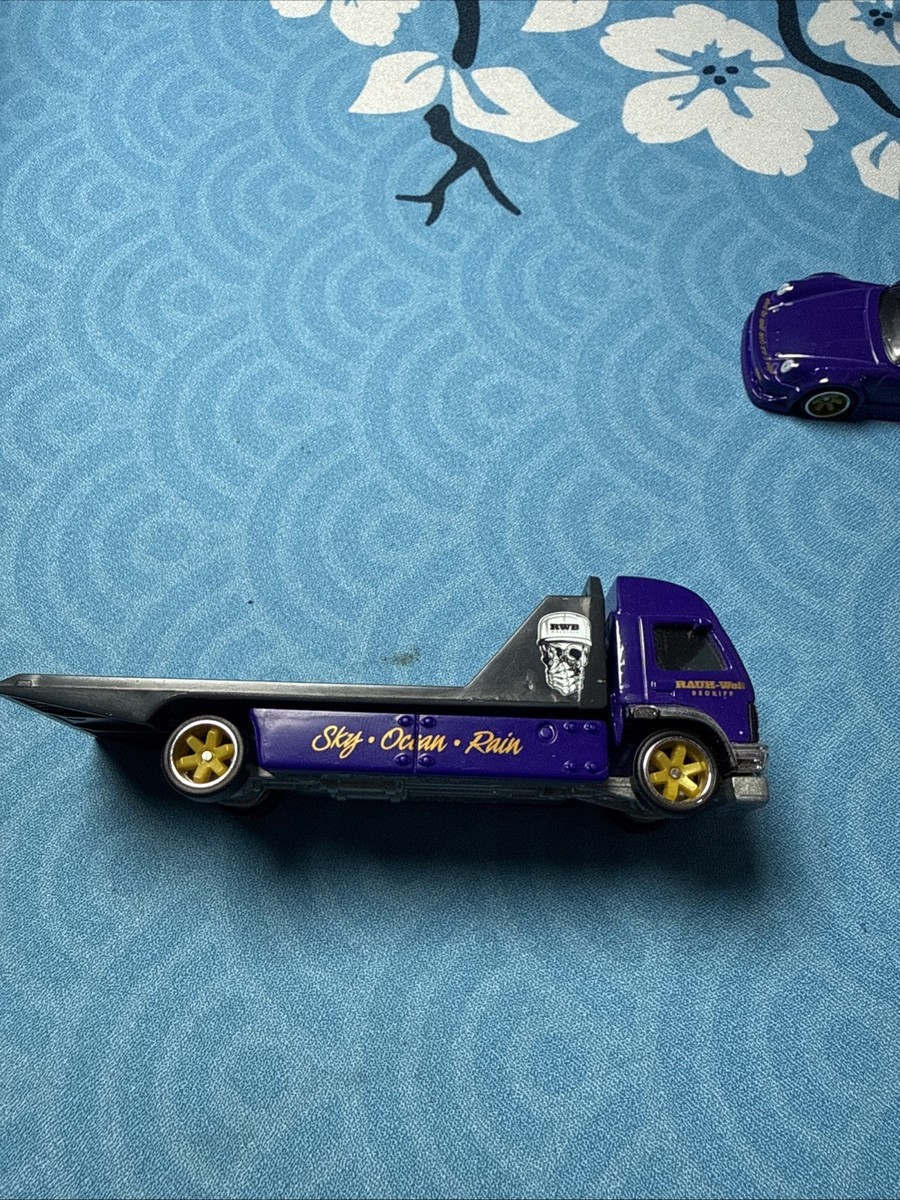 Hot Wheels TT- RWB 2 Porsche 930 (Black&Purple) & Aero Lift