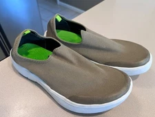 OOFOS Women's Taupe OOMG Slip On Recovery Shoes Size 9