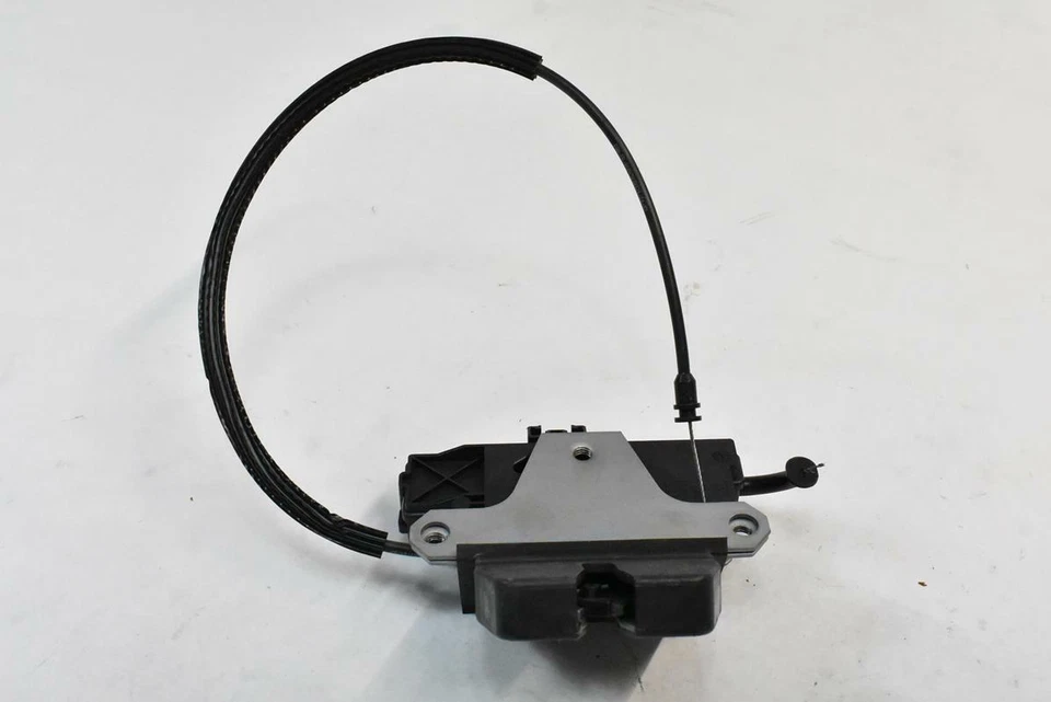 Conjunto de actuador de bloqueo de pestillo de maletero trasero Jaguar XK XKR X150 2007-2009 FABRICANTE DE EQUIPOS ORIGINALES Foto 4 de 4