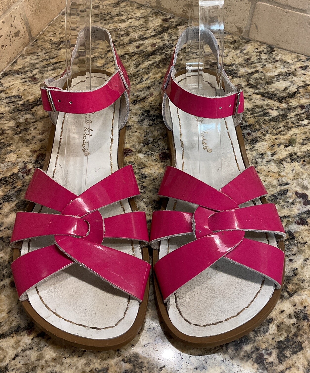 Salt Water Hoy Original SHINY PATENT PINK Youth Kids Size 4 Womens 6 36 Sandals