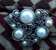Shube's Sterling Silver Ring w 10 Pearls Hallmark S with Slash sz 8
