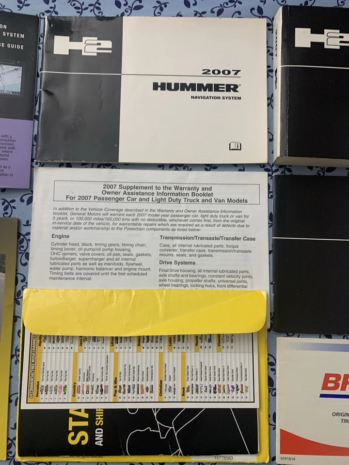 CLEAN 2007 HUMMER H2 OWNERS MANUAL NAVI SUV SUT 6.0 V8 LUXURY FULL OEM SET A+ - Image 3 of 4