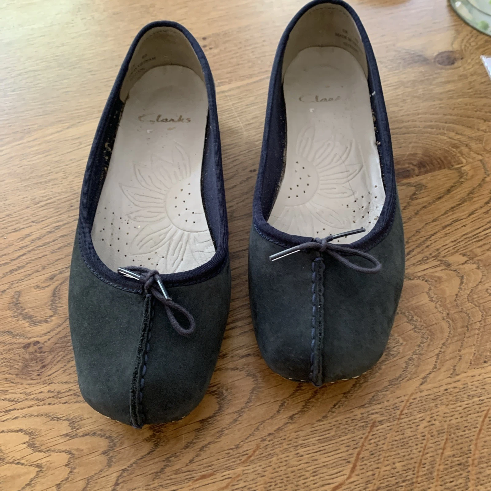CLARKS FRECKLE GHIACCIO BLU NAVY SCAMOSCIATO DÉCOLLETÉ BALLERINE SCARPE BASSE TAGLIA 6 D F