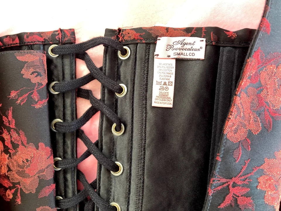 Agent Provocateur gothic black & red S corset C/D cup vintage top — 第 4/4 张图片