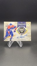 2023-24 Ultimate Collection UE-DE Vincent Desharnais Ultimate Emblems Auto Patch