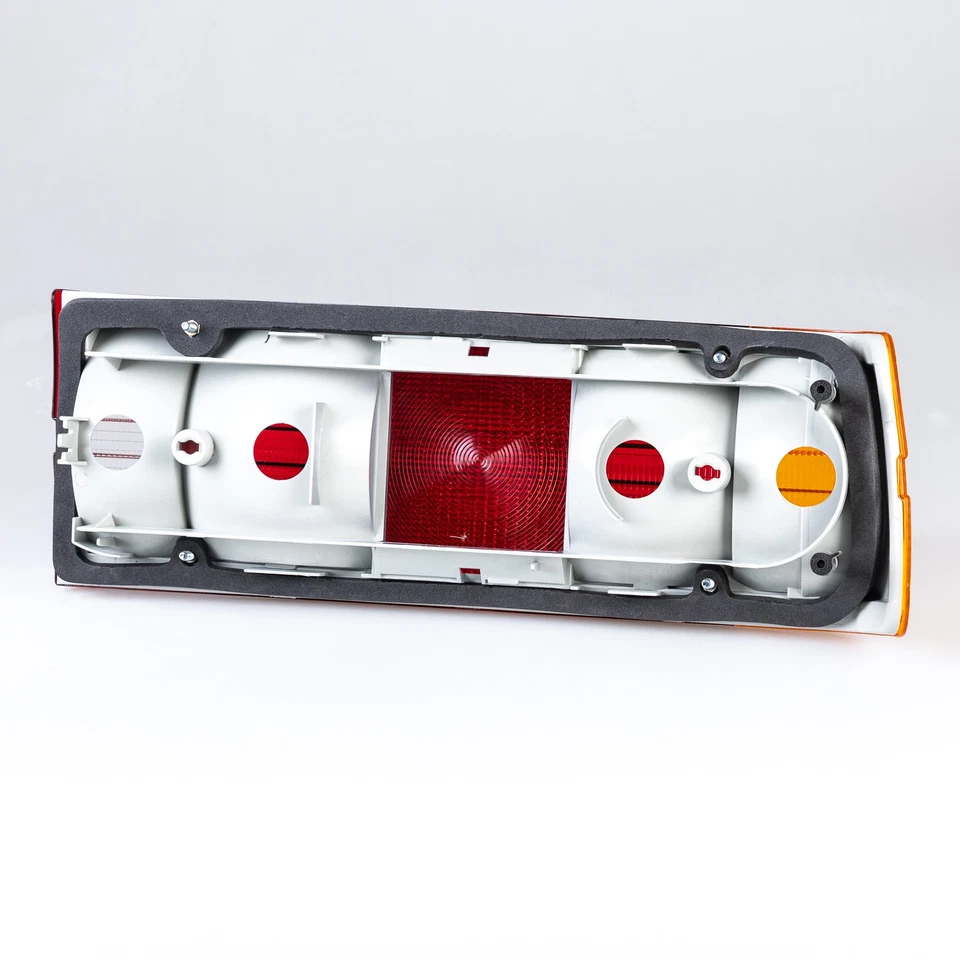 Clear OE Type Rear Tail Light Pair For BMW 3 Series E30 82-87 Pre-facelift - Image 3 of 4