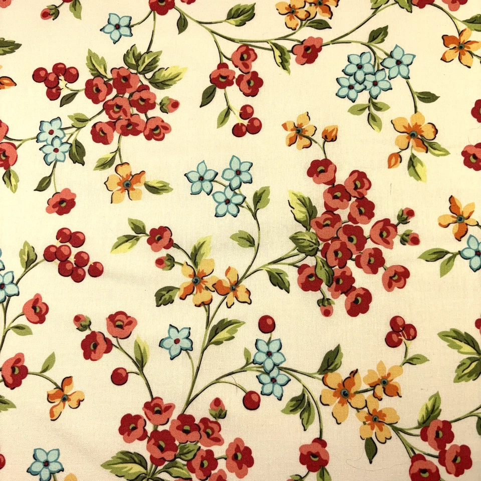 Flores coloridas estilizadas en un suave edredón blanco Andover de algodón, BTHY o BTY Foto 4 de 4