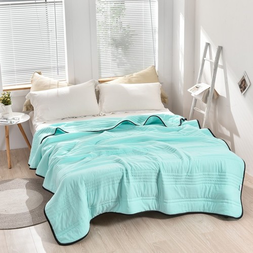 Ice Cooling Blanket - Ultra Soft & Silky Smooth Summer Thin Quilt Breathable