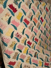 Vintage Handmade Quilt Queen Size 83 X 67 Tulip Pattern Charming