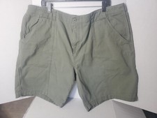 Kirkland Signature Size 44 Men's Green Shorts RN 124189