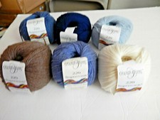 Cascade 220 Superwash Wool yarn - 6 Colors