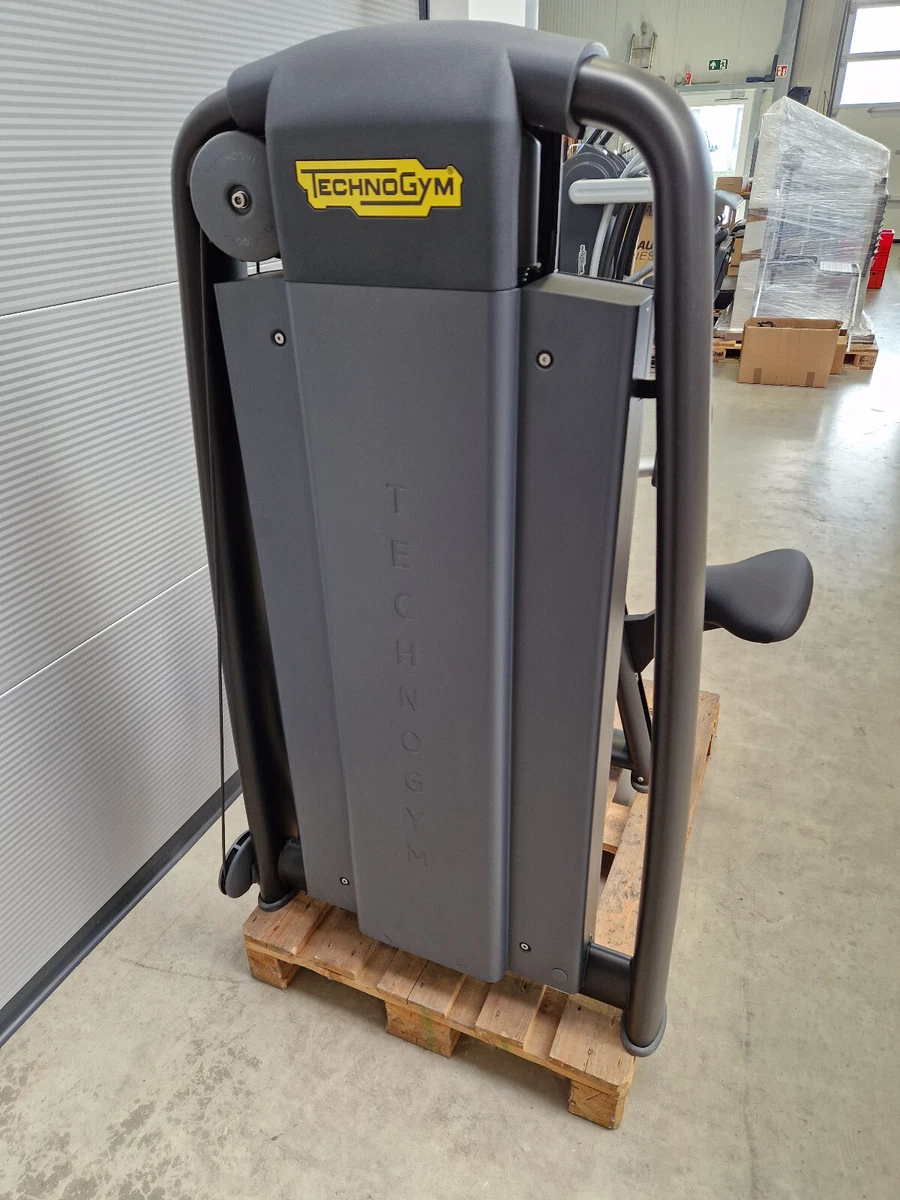 TechnoGym Low Row Selection Pro 900 Rudermaschine Gym Studio Profi