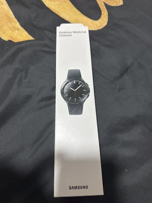 Samsung Galaxy Watch4 Classic 46mm Edelstahlgehäuse mit Sportarmband -... - Bild 1 von 3