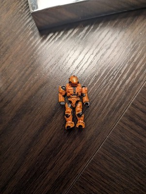 HALO MEGA BLOKS ORANGE UNSC SPARTAN CQB W/ SHOTGUN MINI FIGURE 96837 BATTLESCAPE