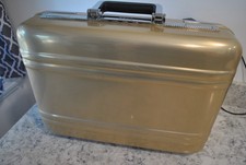 Zero Halliburton Premier Attache Case  Champa...