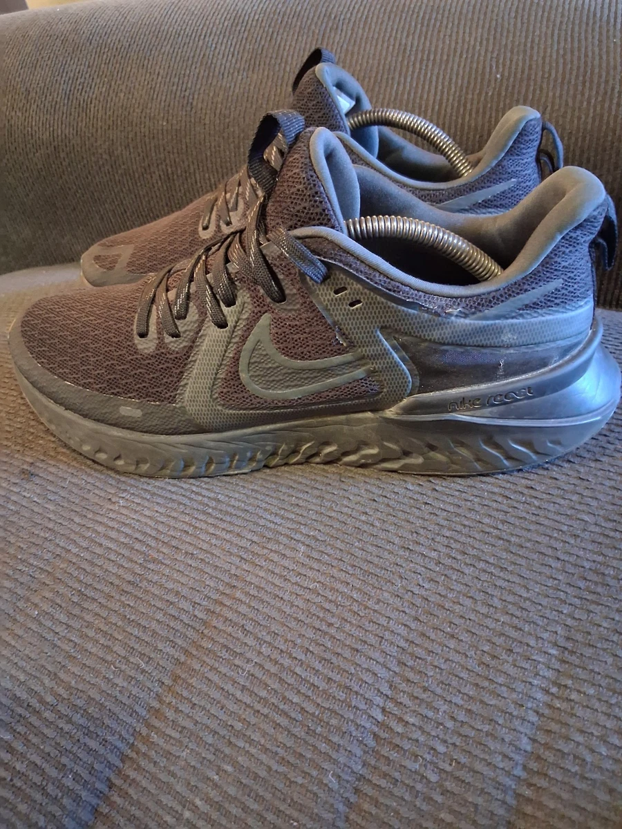 NIKE LEGEND REACT Shoes Sneakers Men\'s Size 11.5 Gray/Black Trainers Amazon.com | NIKE Men main image 3
