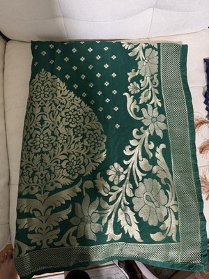 Women s Banarasi Saree Green & Silver Brocade Silk Blend Floral Border One Size