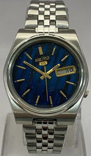 Vintage Seiko5 Blue Dial "D/D" 7019 Watch Automatic Stainless-Steel Bracelet