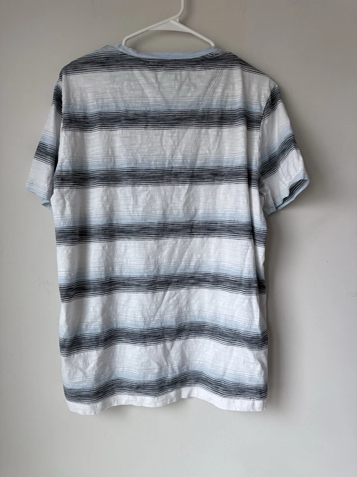 Camiseta Hugo Boss Para Hombre a Rayas Talla M Blanca Gris Azul Camiseta Manga Corta Cuello en V Foto 2 de 4