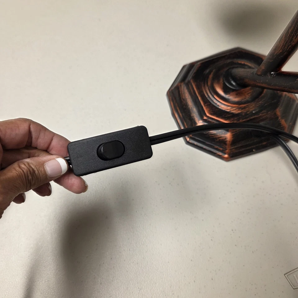 Linterna de Metal Rústica Moda Granja Cobre Marrón Tipo Lámpara de Mesa PROBADA Foto 3 de 4