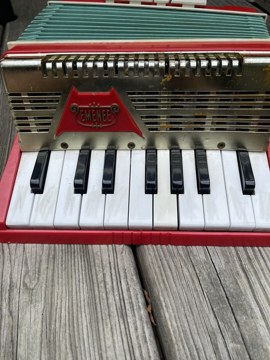 Vintage 1955 Emenee Musical Toys Golden Piano Accordion #405 W