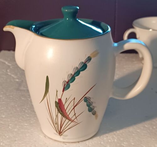 Denby Greenwheat Coffee Pot  1  1/2 pint Signed A Colledge 6" - Photo 1/4