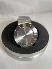 ISSEY MIYAKE TO Tio Yoshioka Tokujin design NY0N001 Silver Watch New in Box JPN