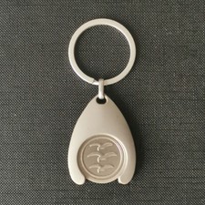 Schlüsselanhänger mit Einkaufswagen Chip EKW Chip Flieger Abzeichen