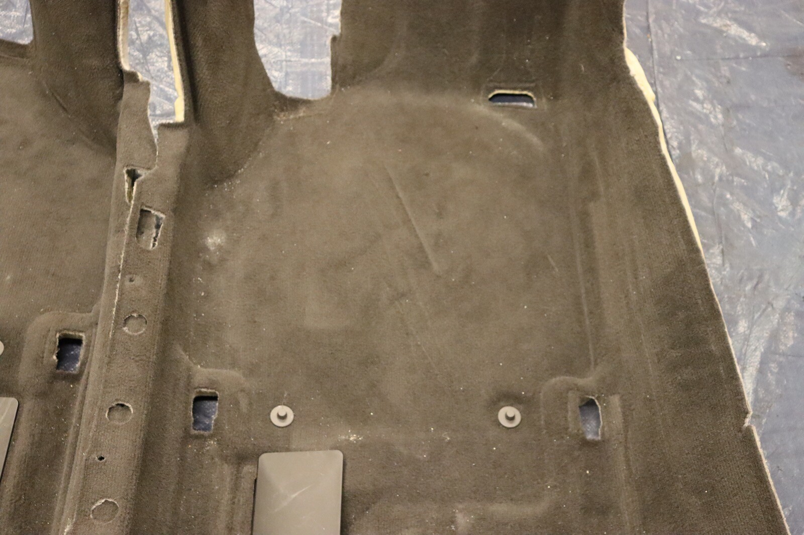 2012 AUDI R8 5.2 QUATTRO SPYDER V10 OEM BLACK INTERIOR FLOOR CARPET *TEAR* #1256