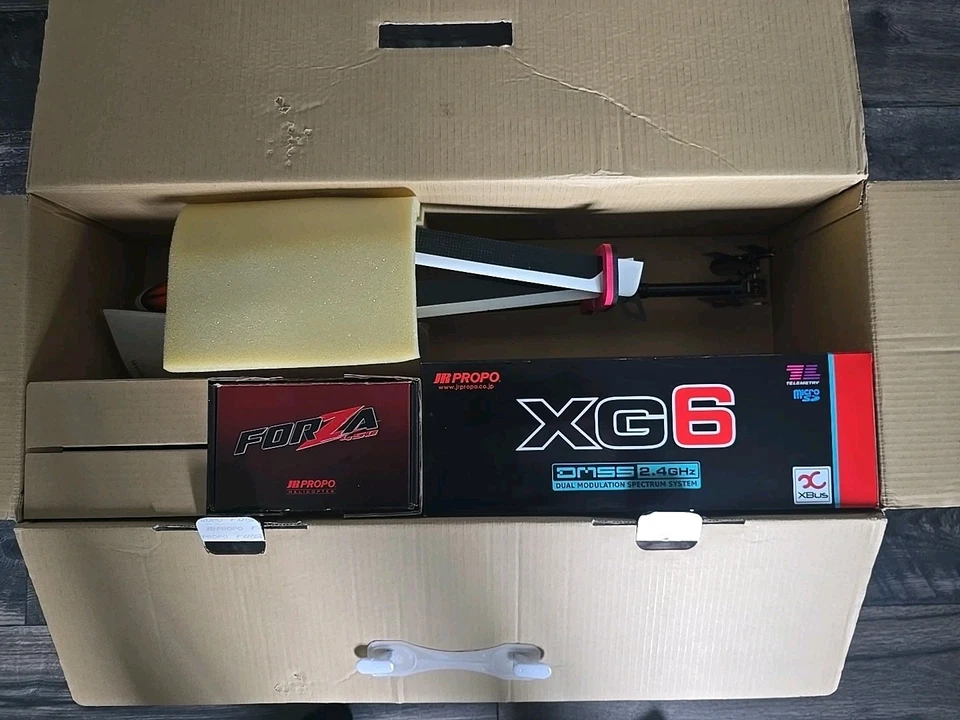 JR Propo Forza 450 Electric Flybarless Heli RTR Kit with XG6 DMSS 2.4GHz Vintage - Image 2 of 4