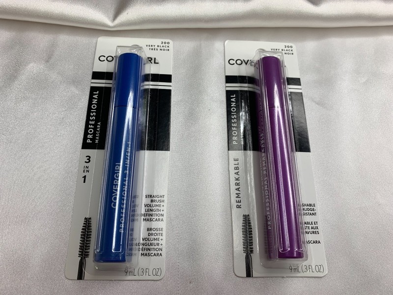 Covergirl Professional Mascara Very Black 3 in 1 Remarkable New Women's Makeup