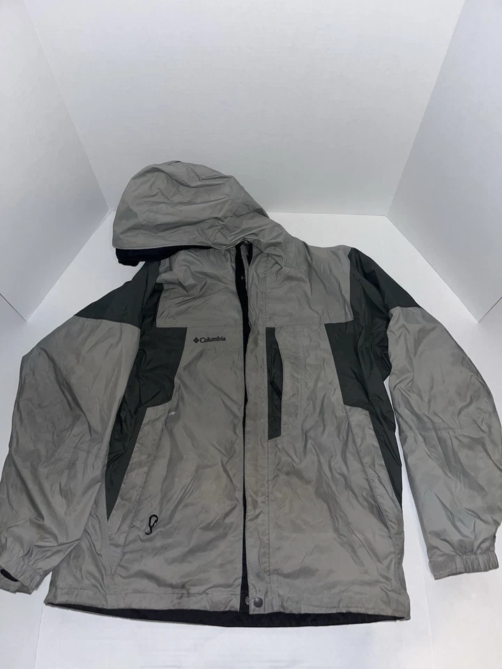 Columbia Men's Nylon Full Zip Lightweight Jacket Black/Charcoal, Size M - Image 3 of 4